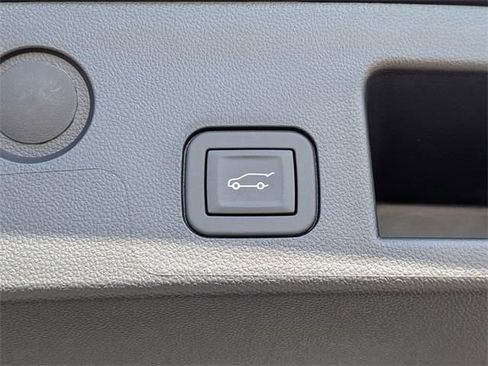 New 2026 GMC Terrain Denali w/ LPO, Floor Liner Package image 15