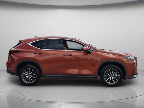 Used 2024 Lexus NX 250 FWD w/ Towing Package (2000 Lbs) image 5