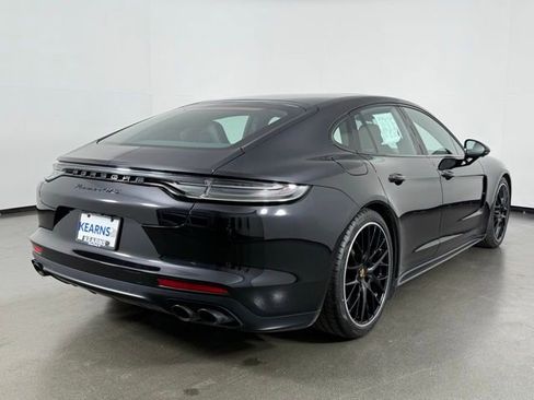 Used 2021 Porsche Panamera GTS image 8