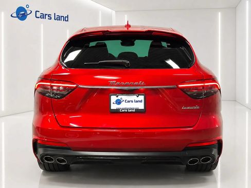 Used 2022 Maserati Levante Modena AWD/4WD image 4