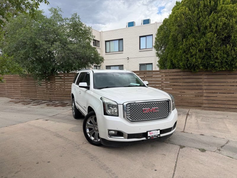 Used 2016 GMC Yukon Denali w/ Open Road Package AWD/4WD image 1