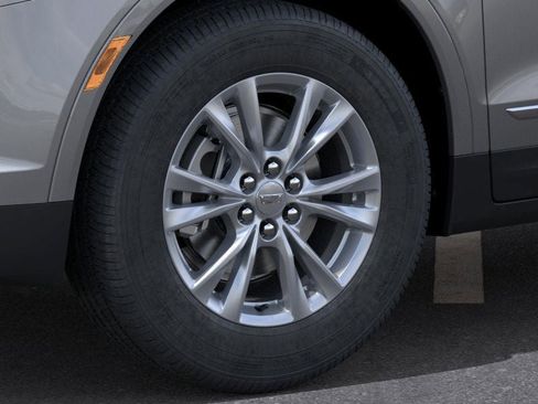 New 2025 Cadillac XT5 Luxury FWD image 9