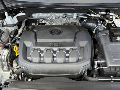 Used 2024 Volkswagen Tiguan S image 31