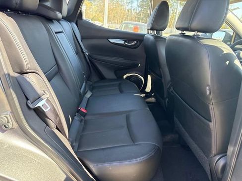 Used 2022 Nissan Rogue Sport SL image 14