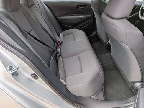 Used 2025 Toyota Corolla LE FWD image 17