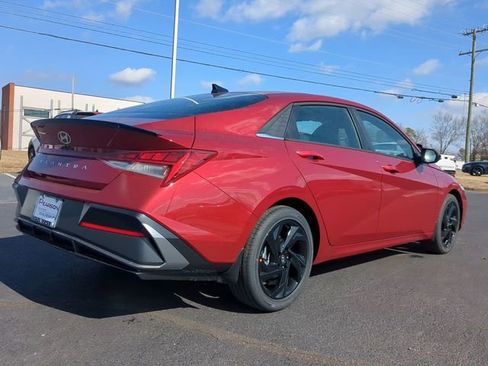 New 2026 Hyundai Elantra SEL Sport image 4