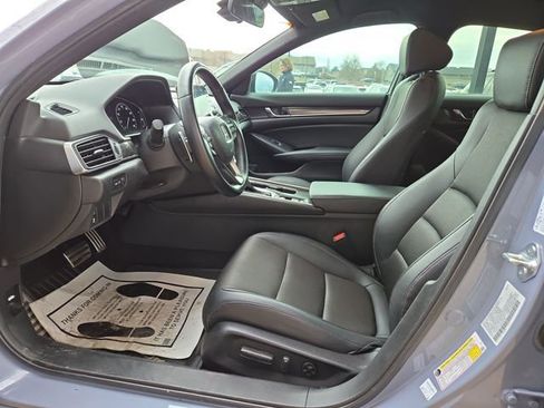 Used 2022 Honda Accord Sport image 3