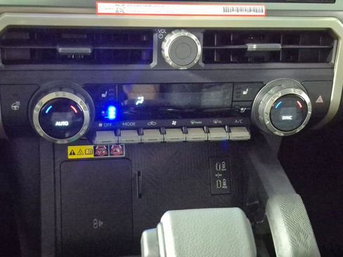 New 2026 Toyota Tacoma TRD Off-Road AWD/4WD image 19