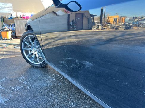 Used 2015 Dodge Challenger SXT w/ Driver Convenience Group image 31