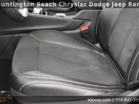 Used 2025 Jeep Grand Cherokee L Altitude image 34