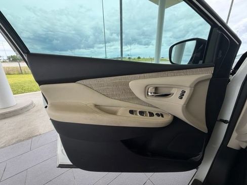 Used 2023 Nissan Murano SL w/ Cargo Package FWD image 24