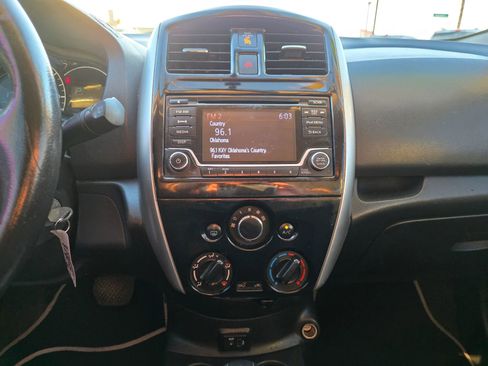 Used 2018 Nissan Versa Note SV image 16