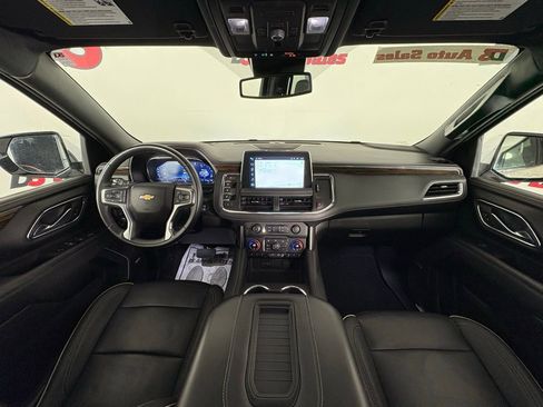 Used 2023 Chevrolet Suburban Premier RWD image 46