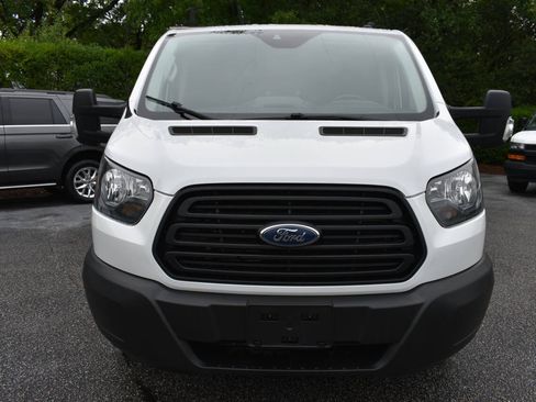 Used 2019 Ford Transit 250 130 Low Roof RWD image 5