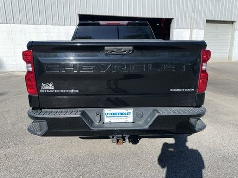 Used 2023 Chevrolet Silverado 1500 Custom image 4