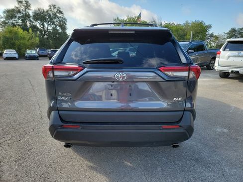 Used 2025 Toyota RAV4 XLE Premium FWD image 6