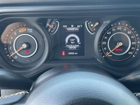 Used 2024 Jeep Wrangler Unlimited Sport AWD/4WD image 18