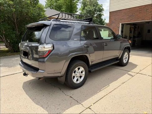 Used 2021 Toyota 4Runner SR5 AWD/4WD image 6