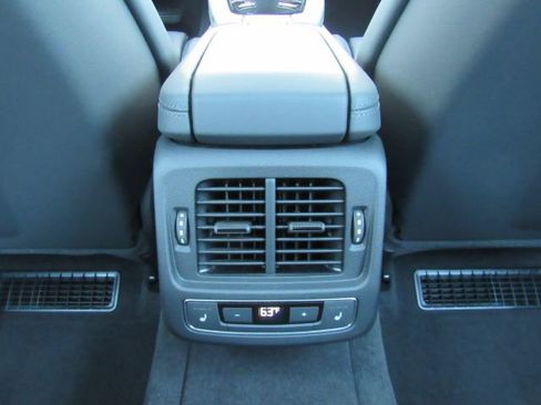 Used 2023 Audi e-tron GT Premium Plus w/ Performance Package image 30