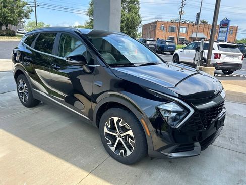 Certified 2023 Kia Sportage EX AWD/4WD image 1