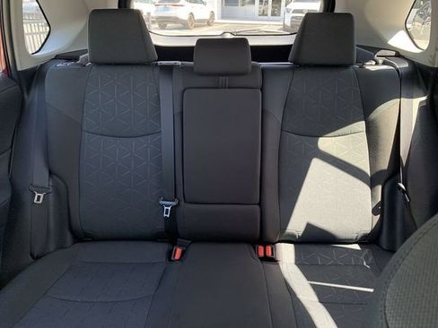 Used 2025 Toyota RAV4 XLE FWD image 30