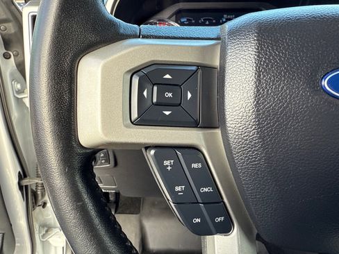 Used 2019 Ford F350 Lariat w/ Camper Package image 31