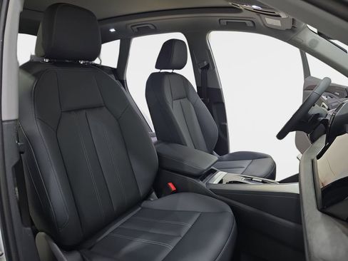 New 2026 Audi Q5 Premium Plus AWD/4WD image 10
