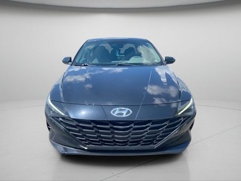 Used 2022 Hyundai Elantra SEL FWD image 3