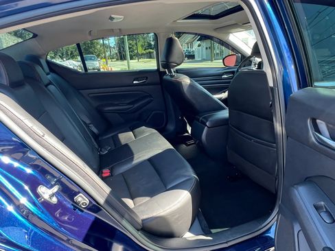 Used 2020 Nissan Altima 2.5 SR w/ Premium Package FWD image 28