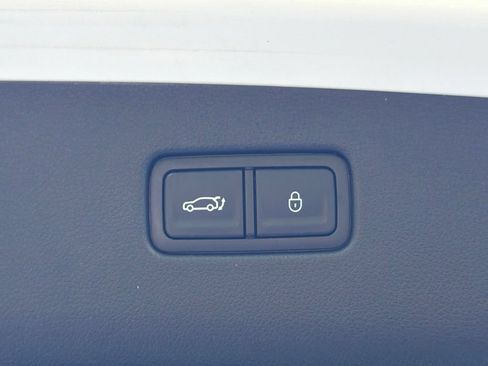 Used 2024 Genesis GV70 2.5T w/ Advanced Package AWD/4WD image 14
