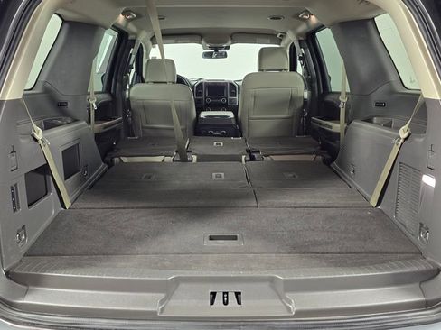 Used 2021 Ford Expedition XLT RWD image 19