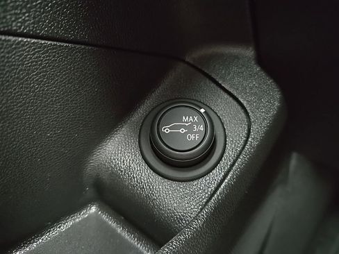 Used 2021 GMC Terrain SLT w/ LPO, Floor Liner Package AWD/4WD image 24
