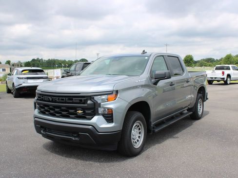 Used 2025 Chevrolet Silverado 1500 W/T w/ WT Value Package AWD/4WD image 4