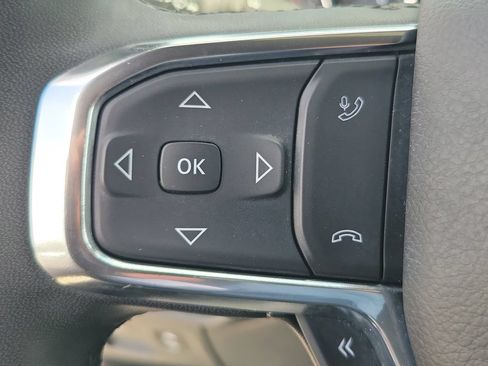 Used 2025 RAM 1500 Laramie AWD/4WD image 25