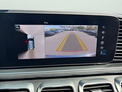 Used 2023 Mercedes-Benz GLE 350 w/ Premium Package image 26