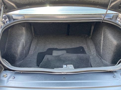 Used 2019 Dodge Challenger SXT image 19