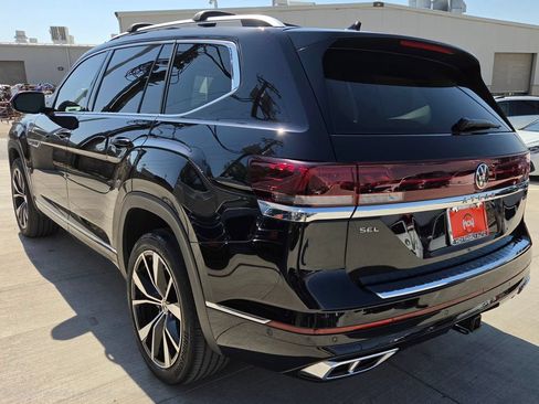 Used 2024 Volkswagen Atlas SEL Premium R-Line AWD/4WD image 7