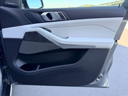New 2026 BMW X5 sDrive40i w/ Premium Package image 22
