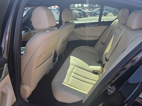 Used 2019 BMW 530i image 13