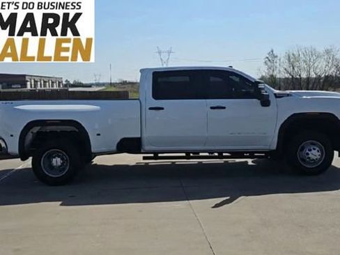 Used 2025 GMC Sierra 3500 Pro AWD/4WD image 9