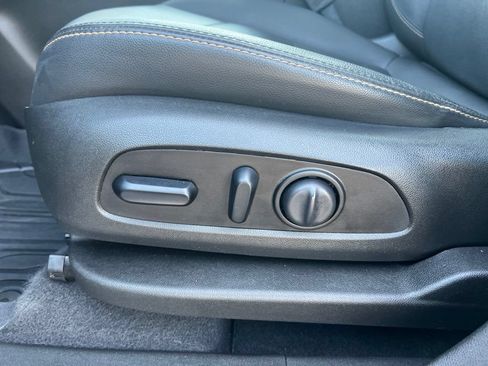 Used 2021 Chevrolet Equinox Premier FWD image 10