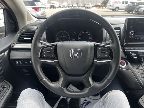Used 2025 Honda Odyssey EX-L image 9