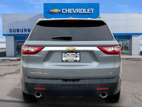 Used 2020 Chevrolet Traverse LT w/ LT Premium Package image 4