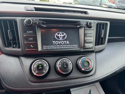 Used 2018 Toyota RAV4 LE w/ All Weather Liner Package AWD/4WD image 15