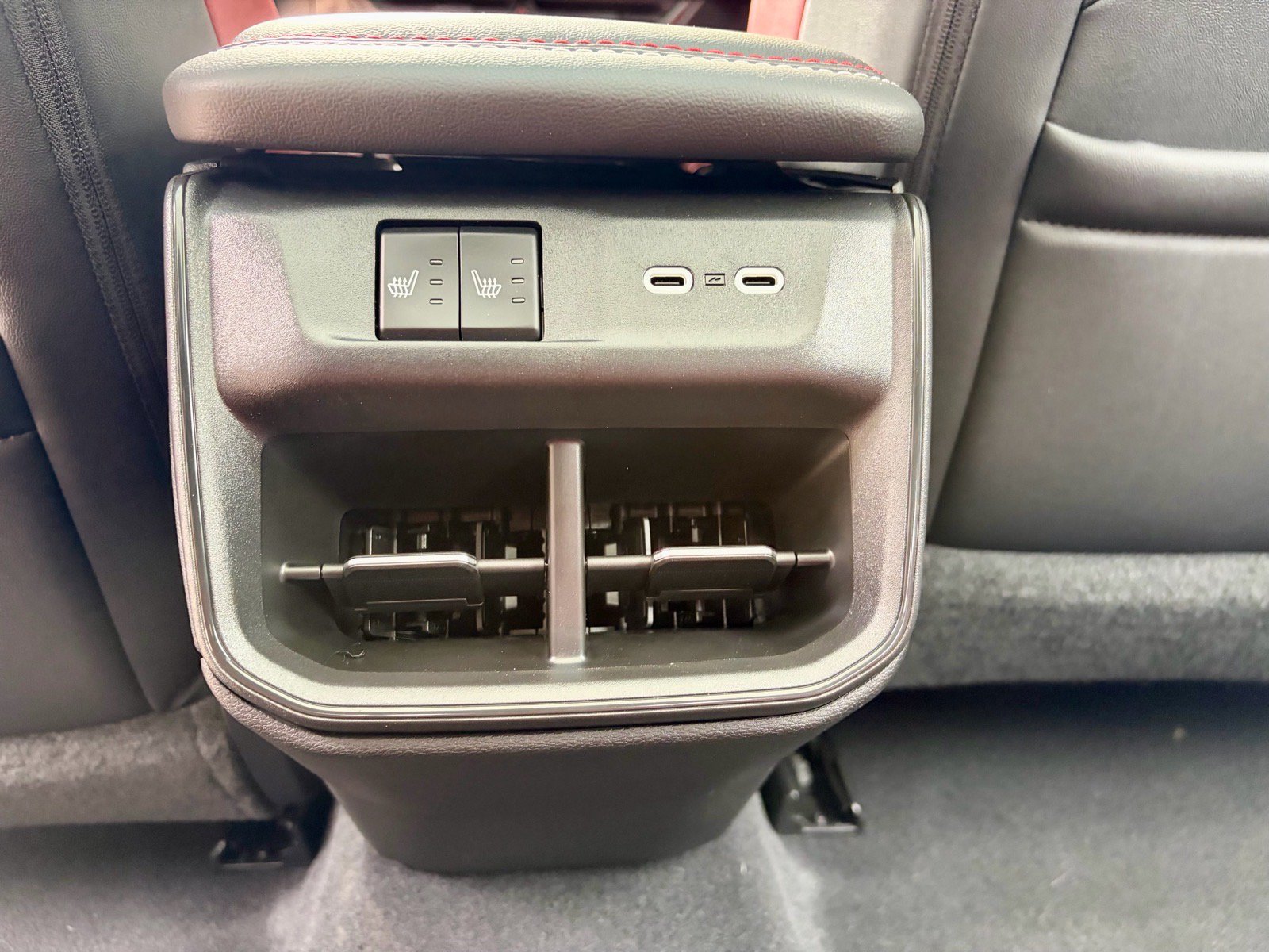New 2026 Dodge Charger R/T AWD/4WD image 16