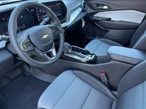 New 2026 Chevrolet Trax LT w/ Driver Confidence Package image 8