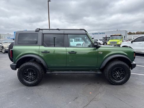 Used 2023 Ford Bronco Wildtrak image 2