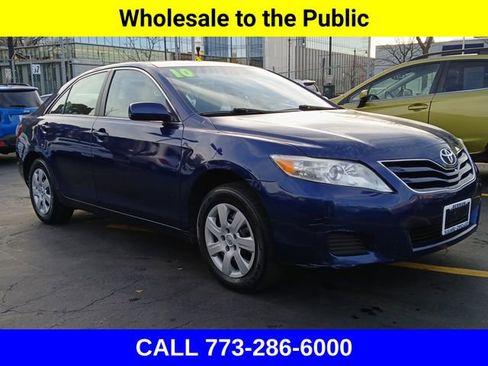 Used 2010 Toyota Camry image 2