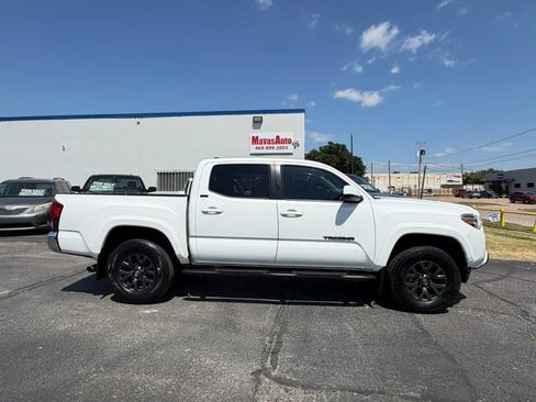 Used 2021 Toyota Tacoma SR5 w/ SR5 Appearance Package (SM) RWD image 2