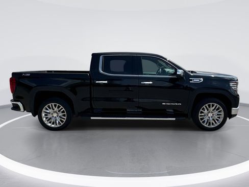 Certified 2023 GMC Sierra 1500 SLT w/ SLT Convenience Package AWD/4WD image 9